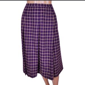 Pleated wool skirt. XL.